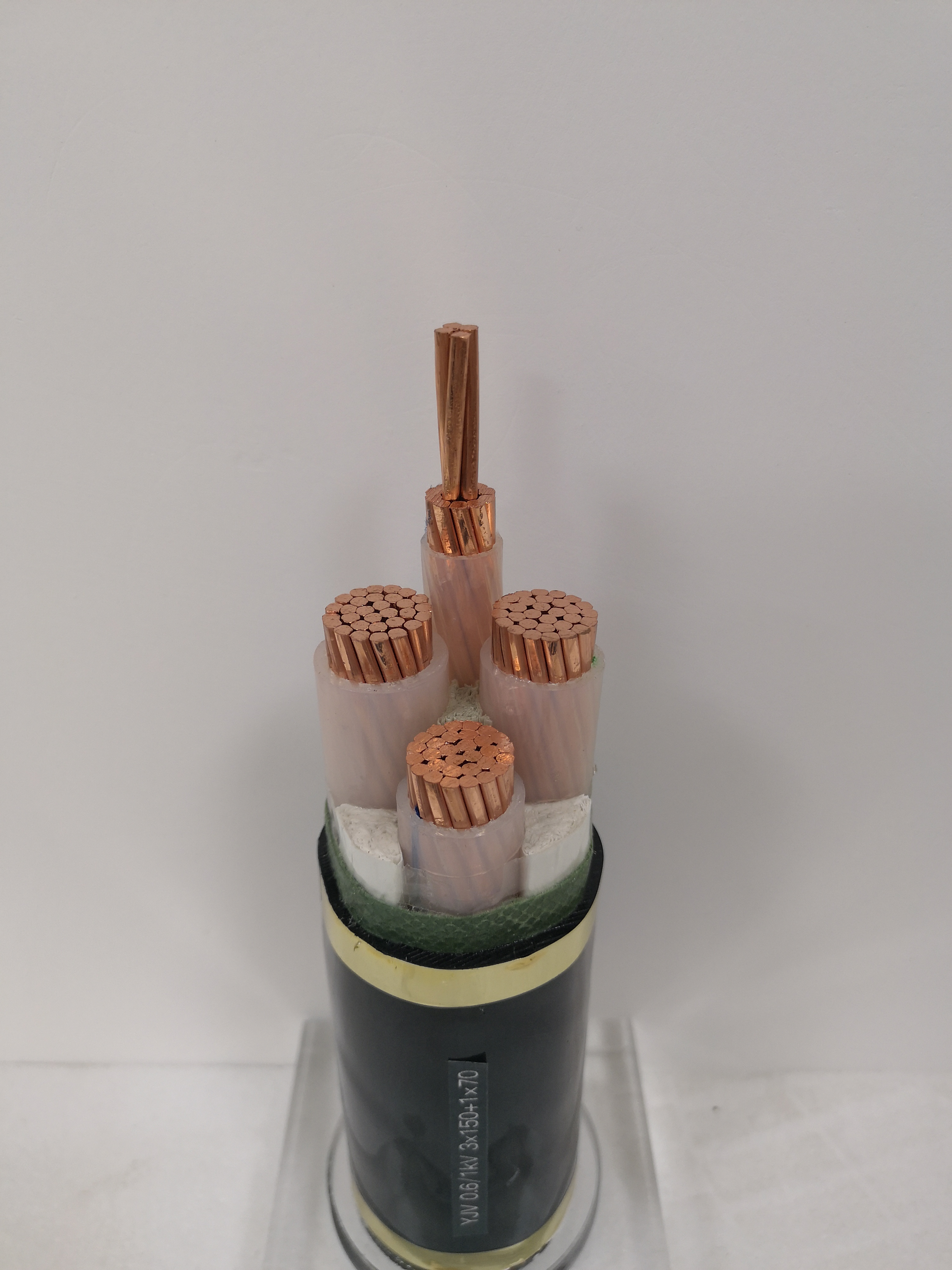 鄭州電纜廠家帶你了解什么是zc-<i style='color:red'>yjv電纜</i>？